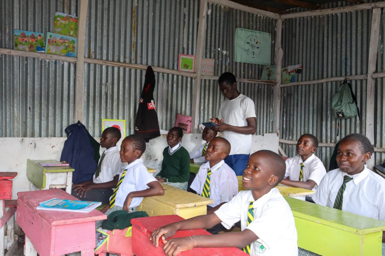 Football training with volunteer coach
